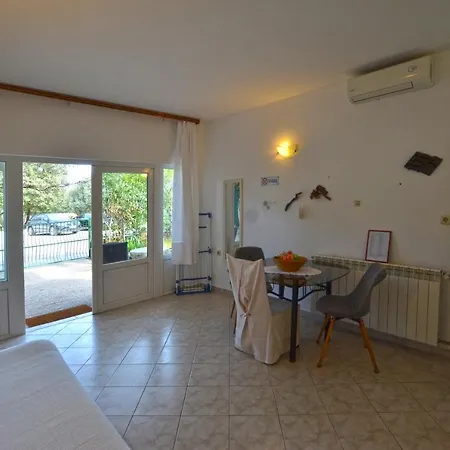 Apartment Stribor *